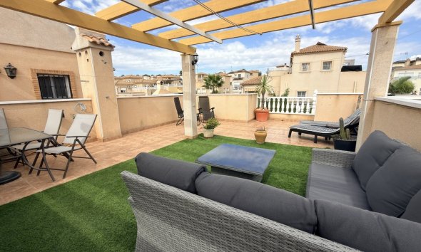 Revente - Semi Detached -
Villamartin - Costa Blanca