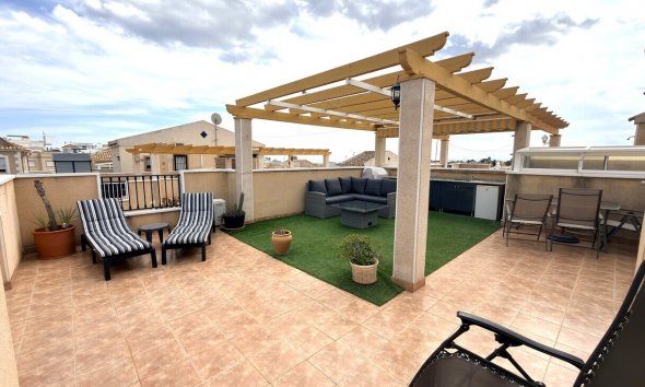 Revente - Semi Detached -
Villamartin - Costa Blanca