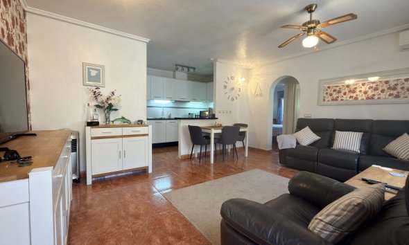 Revente - Semi Detached -
Villamartin - Costa Blanca