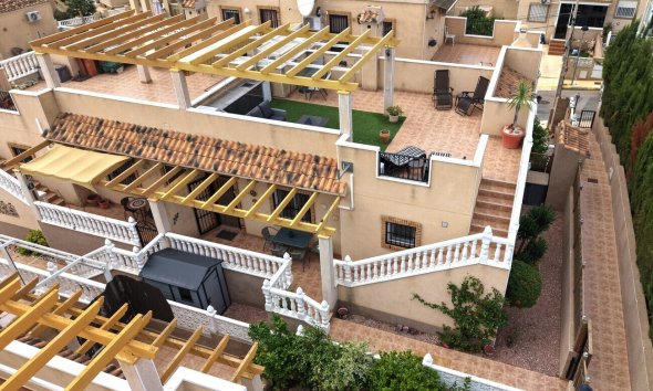 Revente - Semi Detached -
Villamartin - Costa Blanca