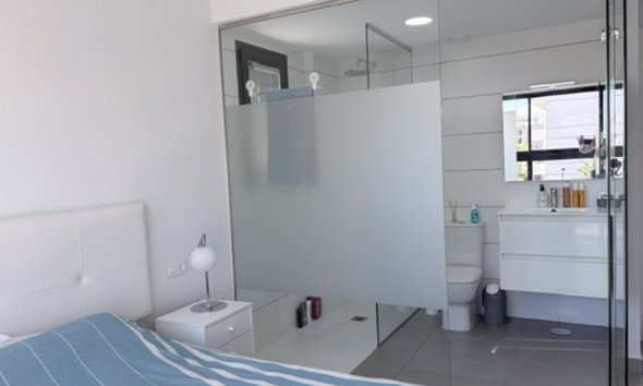 Resale - Apartment -
Villamartin - Costa Blanca