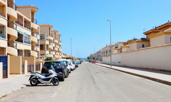 Revente - Apartment -
Orihuela Costa - Punta Prima
