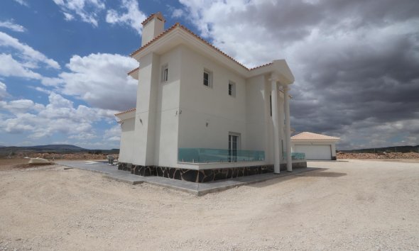 Obra nueva - Villa -
Pinoso - Camino Del Prado