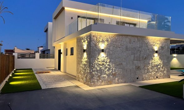 Nouvelle construction - Town House -
Orihuela Costa - Montezenia