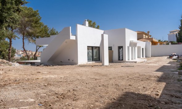 Obra nueva - Villa -
Orihuela Costa - Las Filipinas