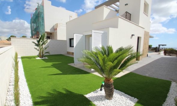 Obra nueva - Villa -
Orihuela Costa - Campoamor