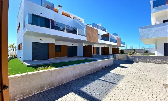 Obra nueva - Bungalow -
Pilar de la Horadada - Polideportivo