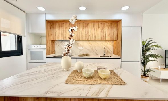 Nouvelle construction - Town House -
Cox - San Fernando