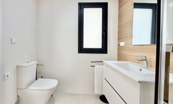 Nouvelle construction - Town House -
Cox - San Fernando