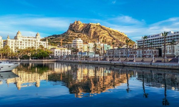 Nouvelle construction - Attique -
Alicante - Centro