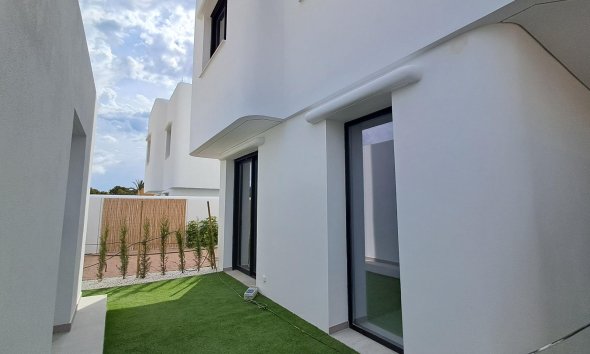 Obra nueva - Villa -
Alfas del Pí - El Albir