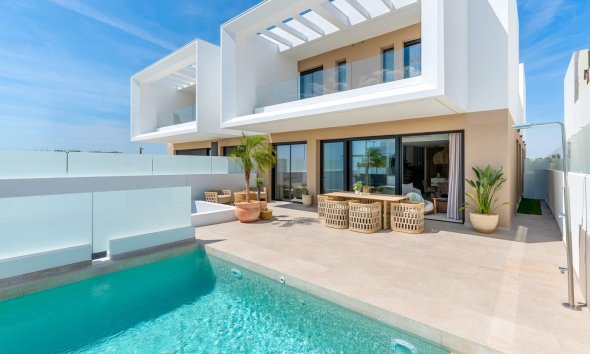 Nouvelle construction - Town House -
Dolores - Sector 3