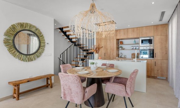 Nouvelle construction - Town House -
Dolores - Sector 3