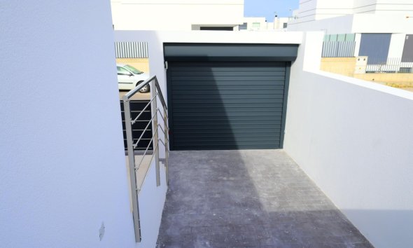 Nouvelle construction - Villa -
Dolores - polideportivo