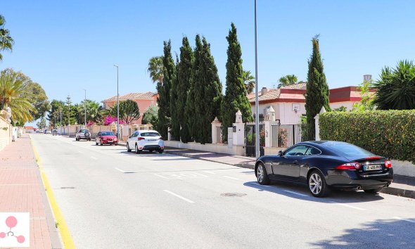 Nouvelle construction - Villa -
San Fulgencio - La Escuera