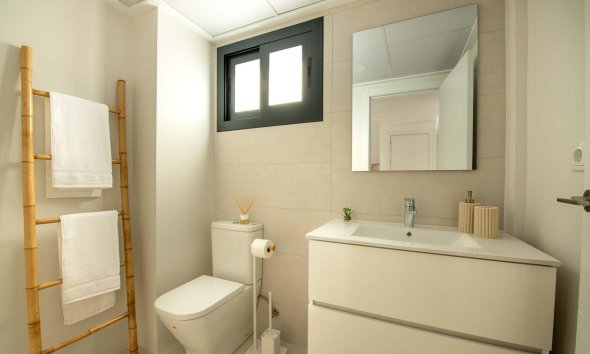 Nouvelle construction - Town House -
Cox - San Fernando