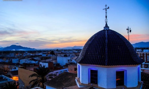 Nouvelle construction - Town House -
Dolores - Sector 2