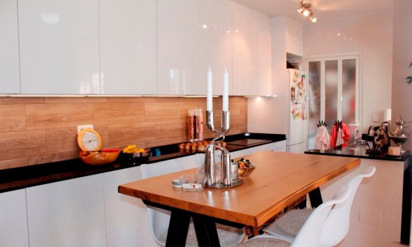 Resale - Villa -
Villamartin - Costa Blanca