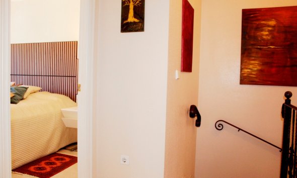 Resale - Villa -
Villamartin - Costa Blanca