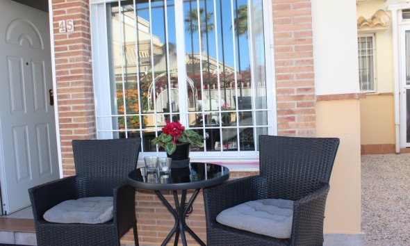 Resale - Villa -
Villamartin - Costa Blanca