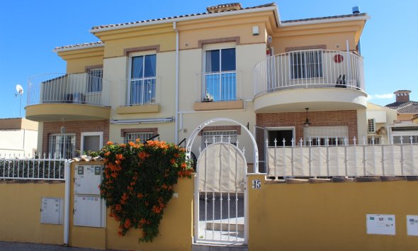 Resale - Villa -
Villamartin - Costa Blanca