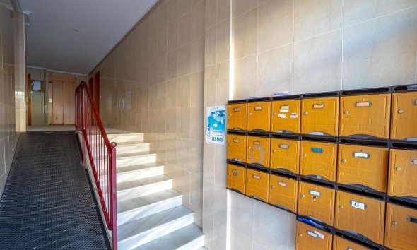 Reventa - Apartment -
Torrevieja - Playa de los Locos