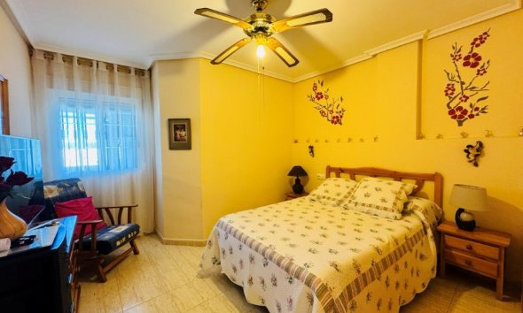 Resale - Apartment -
La Mata - Costa Blanca