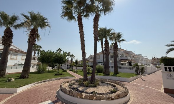 Revente - Apartment -
Orihuela Costa - Costa Blanca