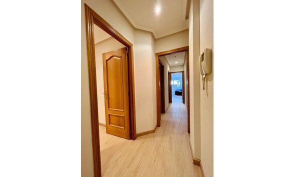 Reventa - Apartment -
San Isidro - Inland