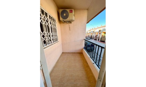 Reventa - Apartment -
San Isidro - Inland