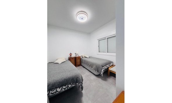 Revente - Apartment -
Villamartin - Costa Blanca