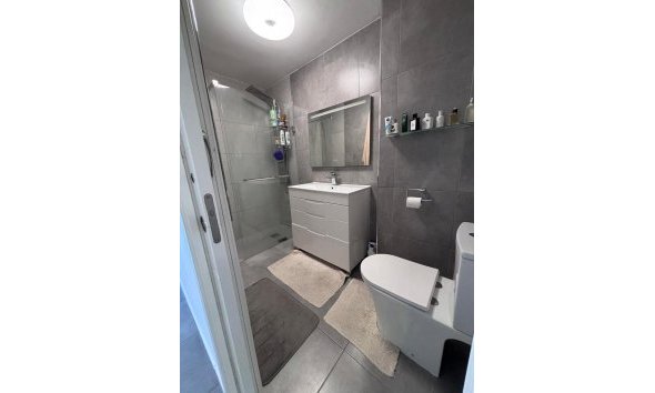 Revente - Apartment -
Villamartin - Costa Blanca