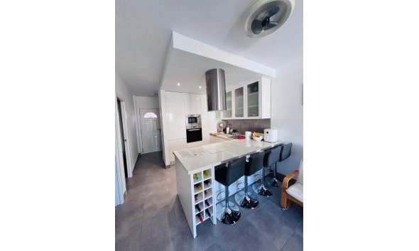 Revente - Apartment -
Villamartin - Costa Blanca