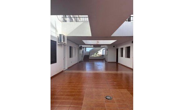 Revente - Apartment -
Villamartin - Costa Blanca