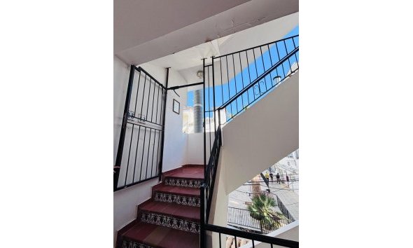 Revente - Apartment -
Villamartin - Costa Blanca