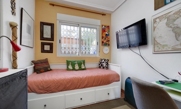 Reventa - Villa -
Orihuela Costa - Costa Blanca