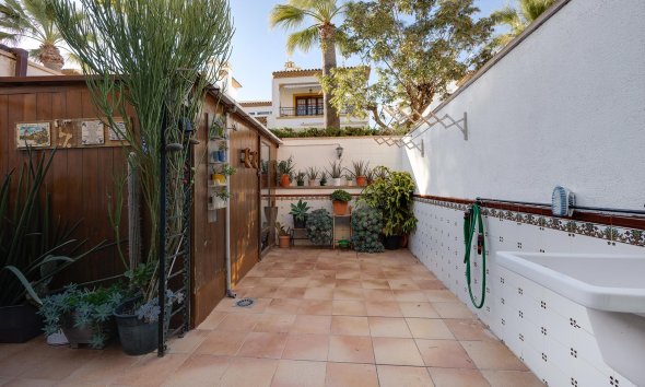 Reventa - Villa -
Orihuela Costa - Costa Blanca