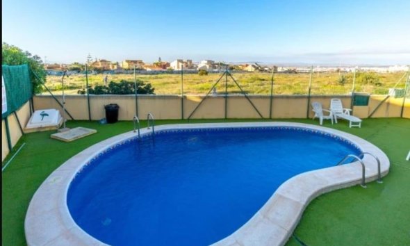 Revente - Semi Detached -
Torrevieja - Aguas Nuevas