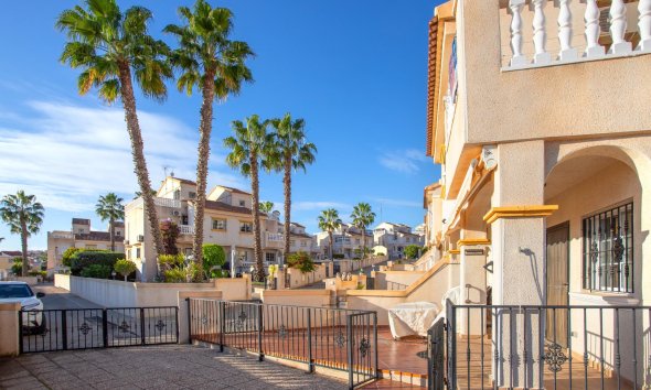 Resale - Town House -
Orihuela Costa - Las Filipinas