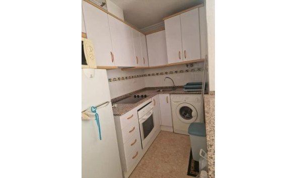 Reventa - Ático -
Torrevieja - Centro