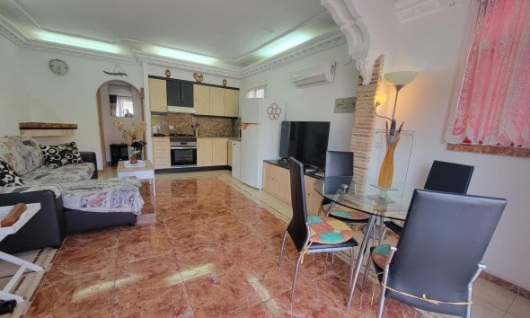 Reventa - Town House -
Torrevieja - La Siesta - El Salado - Torreta