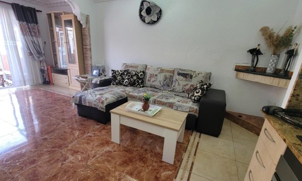 Reventa - Town House -
Torrevieja - La Siesta - El Salado - Torreta