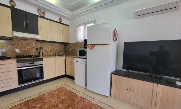 Reventa - Town House -
Torrevieja - La Siesta - El Salado - Torreta