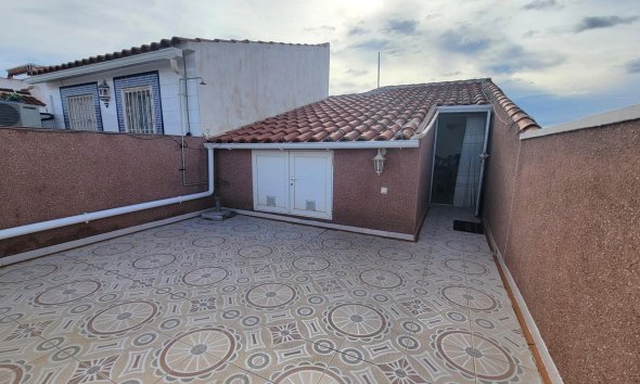 Reventa - Town House -
Torrevieja - La Siesta - El Salado - Torreta