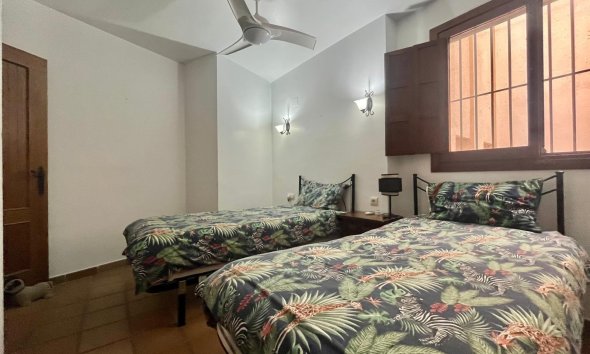 Revente - Bungalow -
Torrevieja - Punta Prima