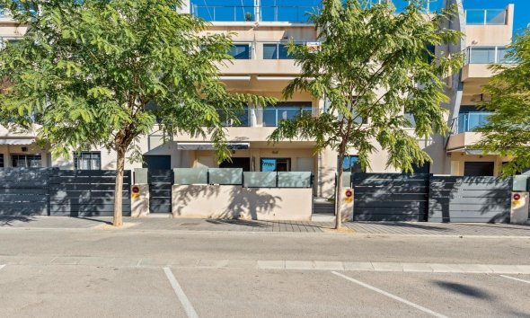 Resale - Apartment -
Pilar de la Horadada - Pueblo Latino