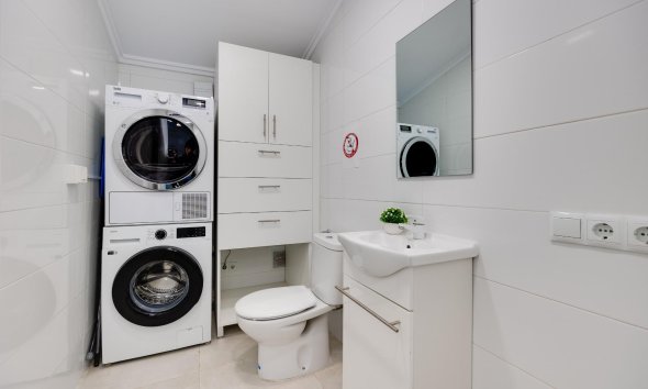 Reventa - Bungalow -
Torrevieja - Aguas Nuevas