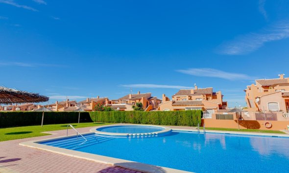 Reventa - Bungalow -
Torrevieja - Aguas Nuevas