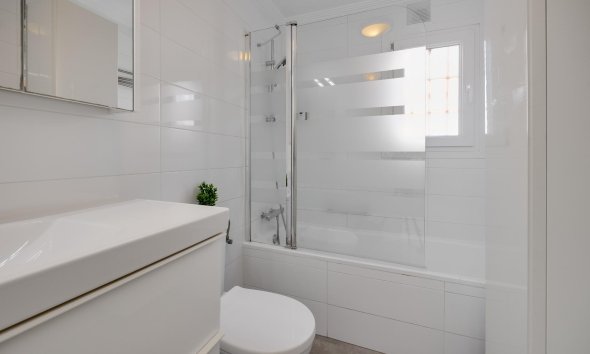 Reventa - Bungalow -
Torrevieja - Aguas Nuevas