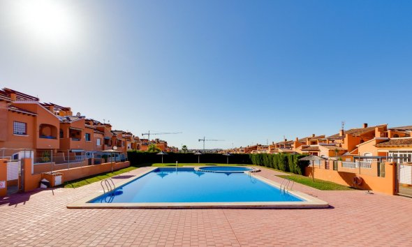 Reventa - Bungalow -
Torrevieja - Aguas Nuevas